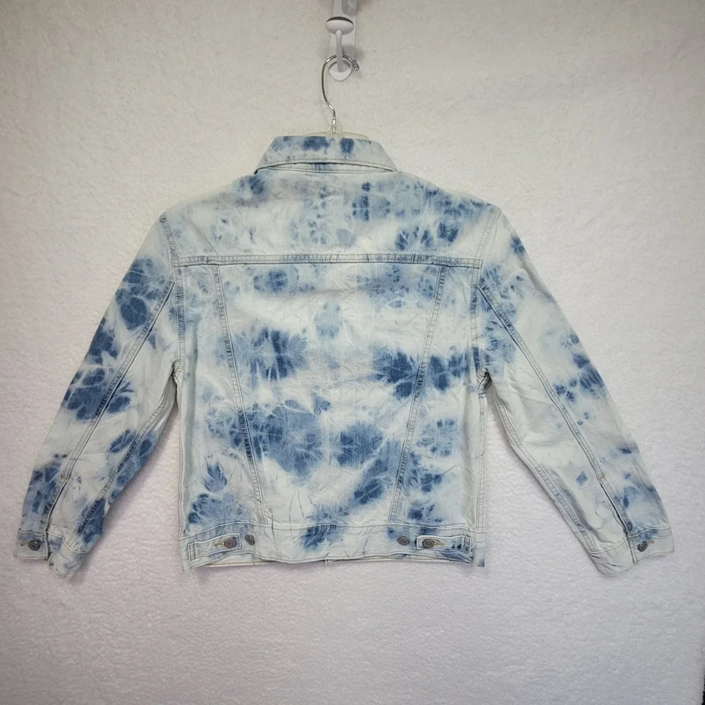 Levi's Women's Ex-Boyfriend Trucker Jacket, Light Blue Acid Wash Tie Dye Size S